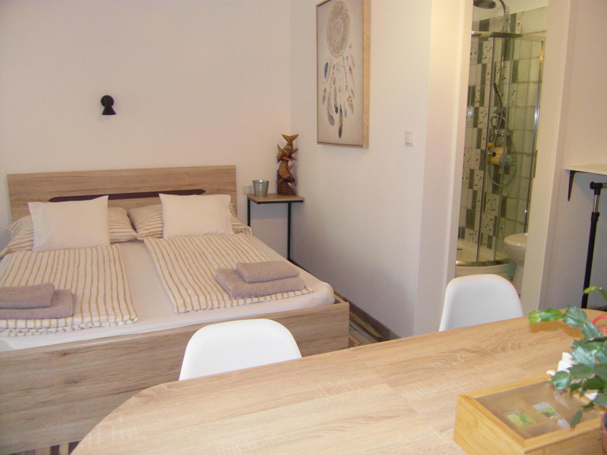 Edina Vendeghaz-Gyenesdias Apartment Bagian luar foto